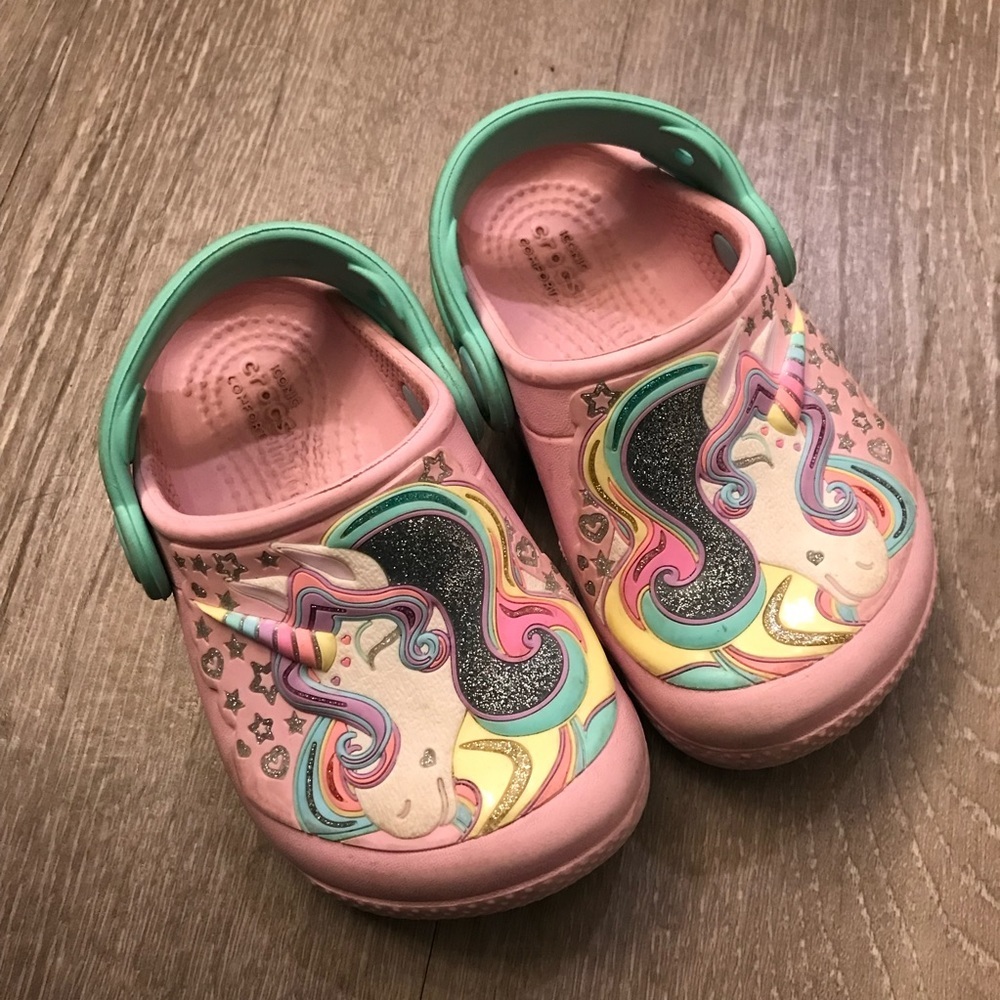 Crocs Iconic Funlab Sparkle Unicorn Clogs Little Girls Size 6C.​